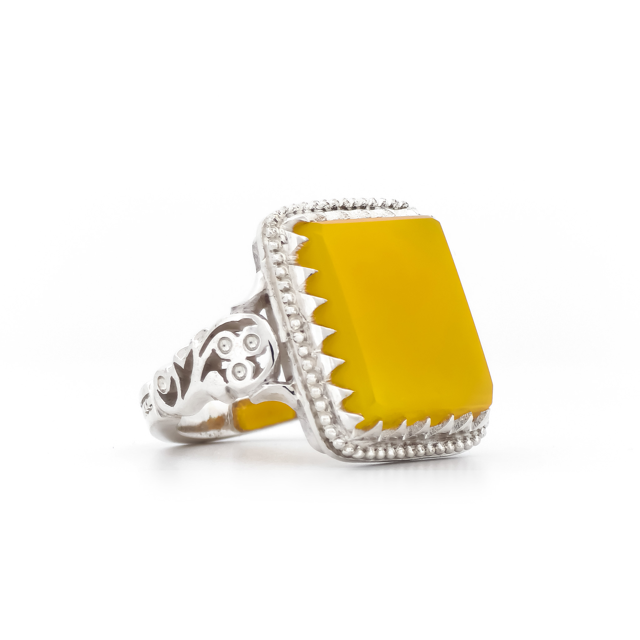 MR0031-Sharaf-Al-Shams-Silver-Ring-1 Sharaf al-Shams natural agate with silver stirrup MR0031