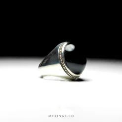 Black Yemeni Aqeeq And Handmade Silver Ring MR0131
